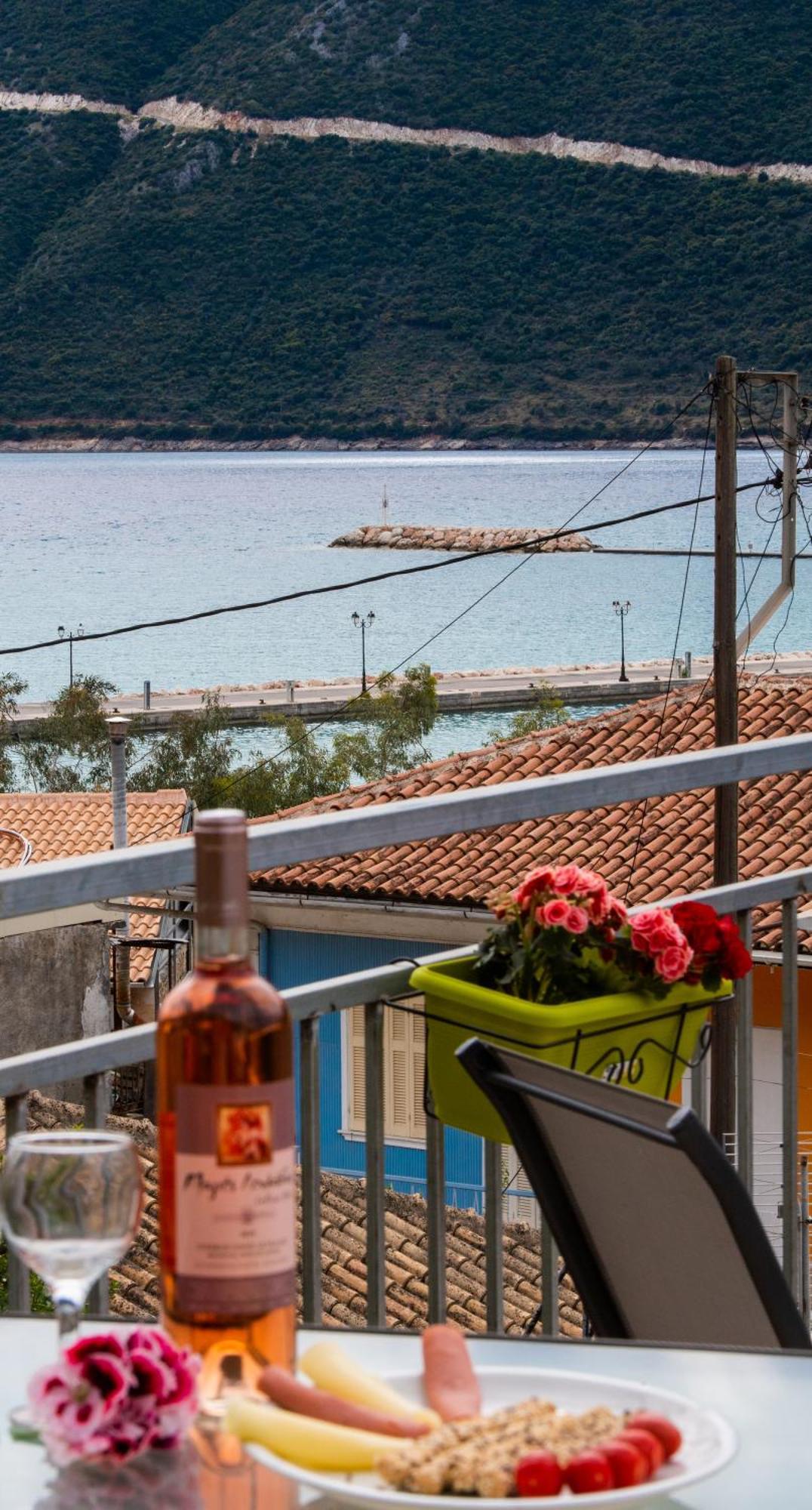 Mediterraneo Studios Vasiliki  Ngoại thất bức ảnh