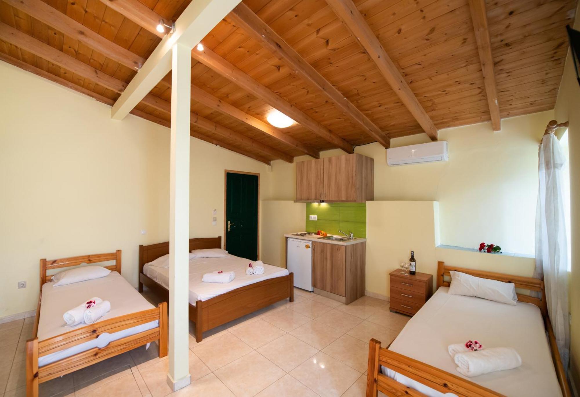 Mediterraneo Studios Vasiliki  Ngoại thất bức ảnh