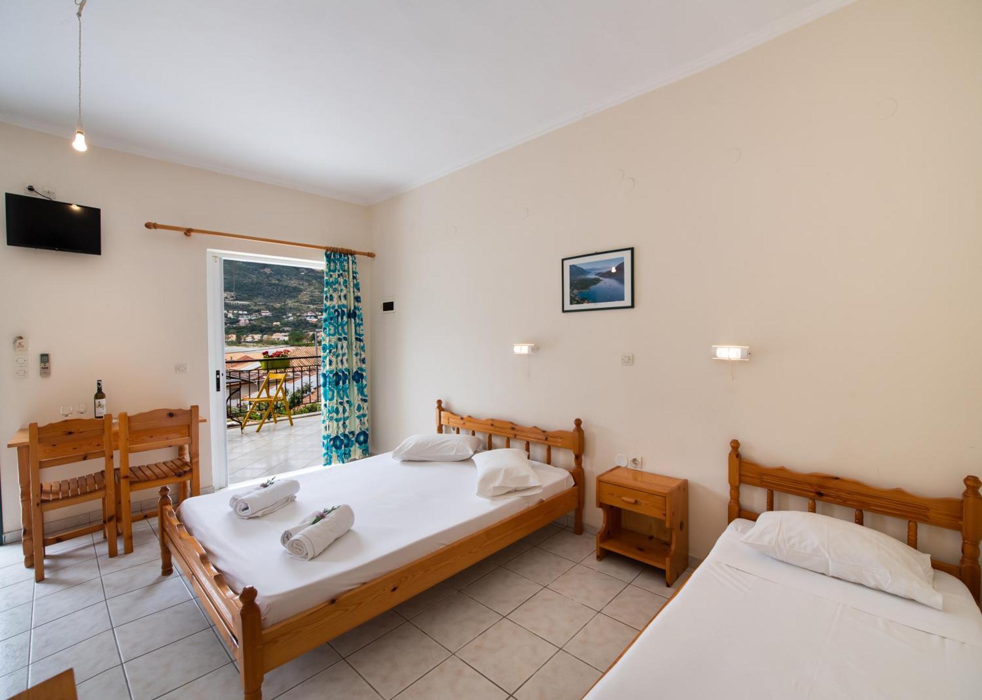Mediterraneo Studios Vasiliki  Ngoại thất bức ảnh