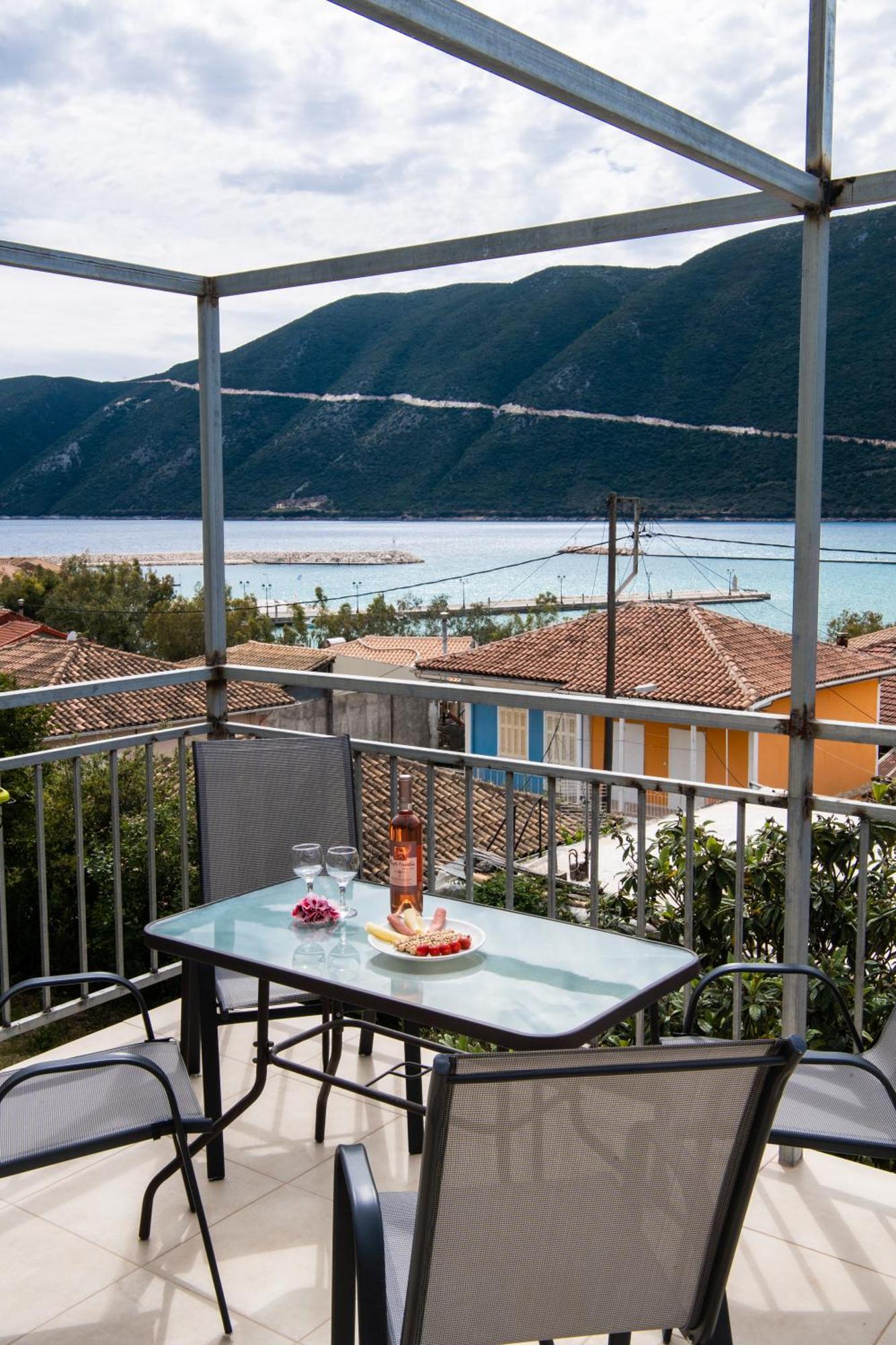 Mediterraneo Studios Vasiliki  Ngoại thất bức ảnh