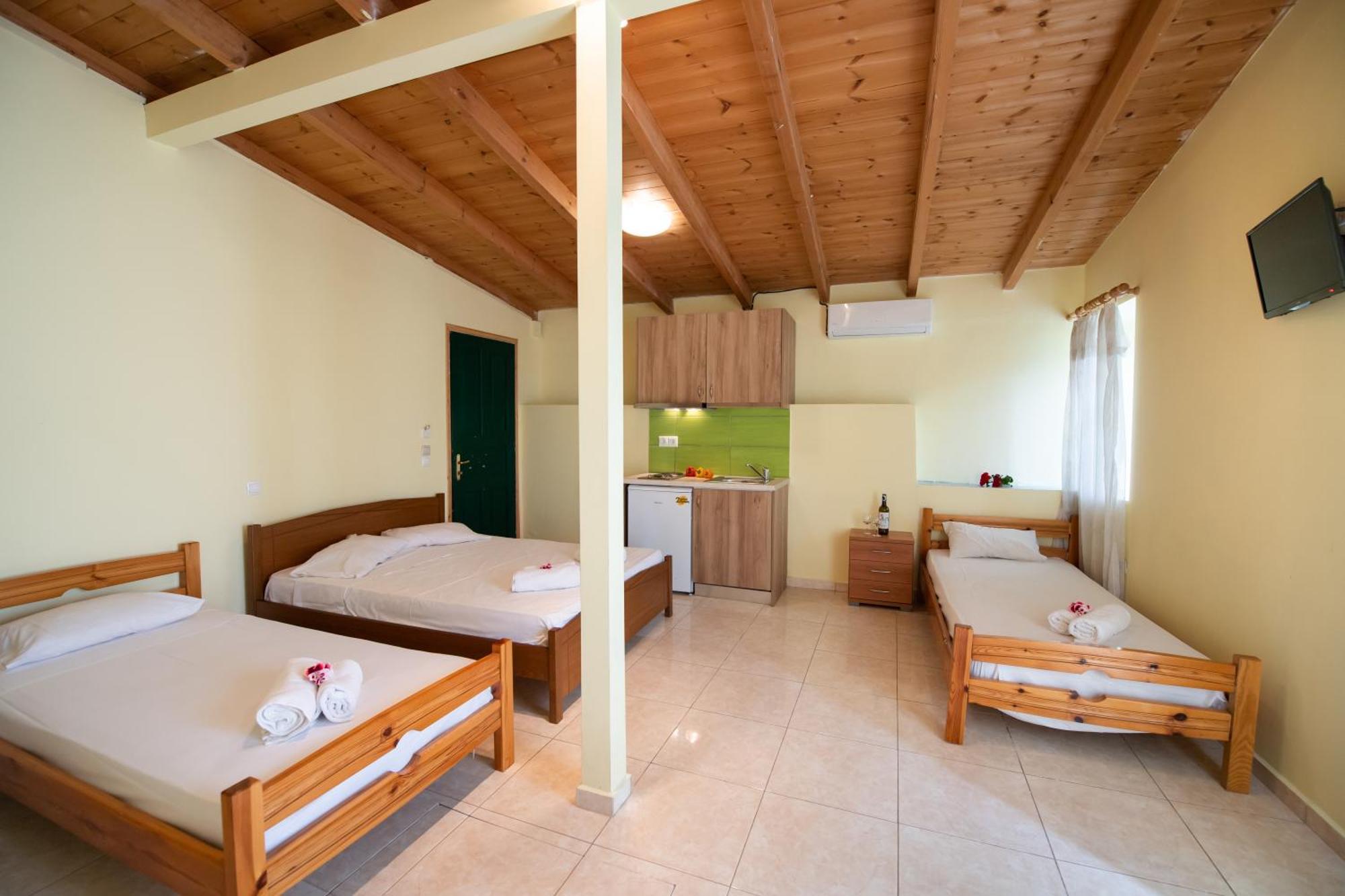 Mediterraneo Studios Vasiliki  Ngoại thất bức ảnh