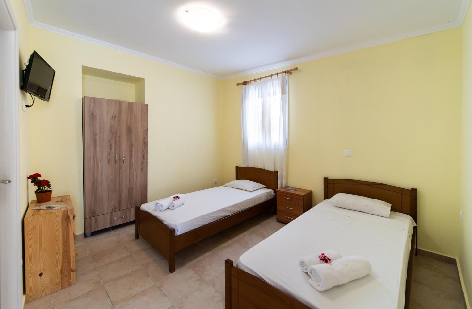 Mediterraneo Studios Vasiliki  Ngoại thất bức ảnh